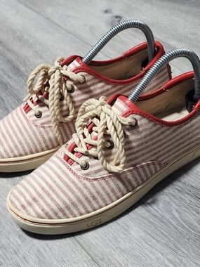 UGG Australia Eyan II Red & Cream Striped Canvas Sneakers Womens Size 8.5